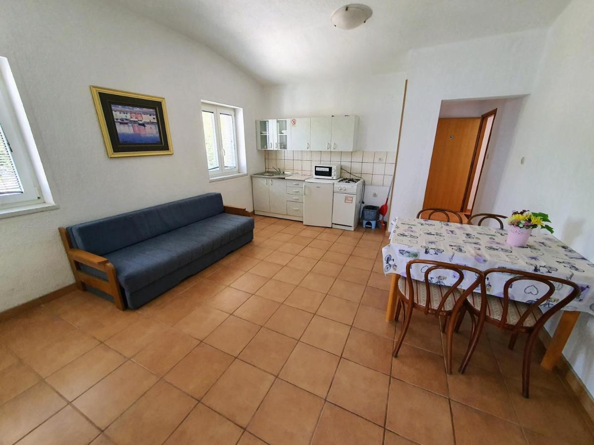 - Buffet 2b Sveti Juraj