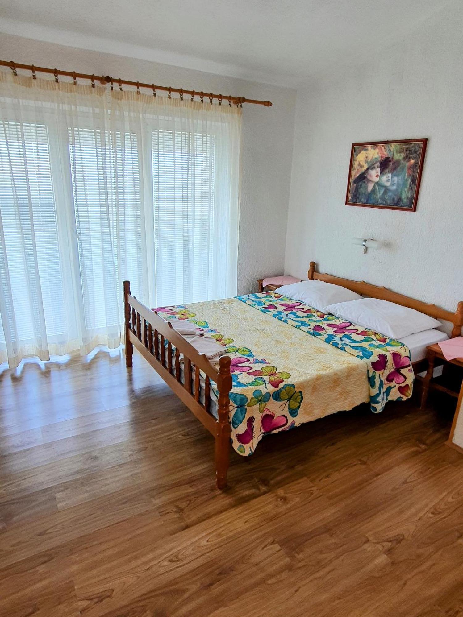 - Buffet 2b Sveti Juraj